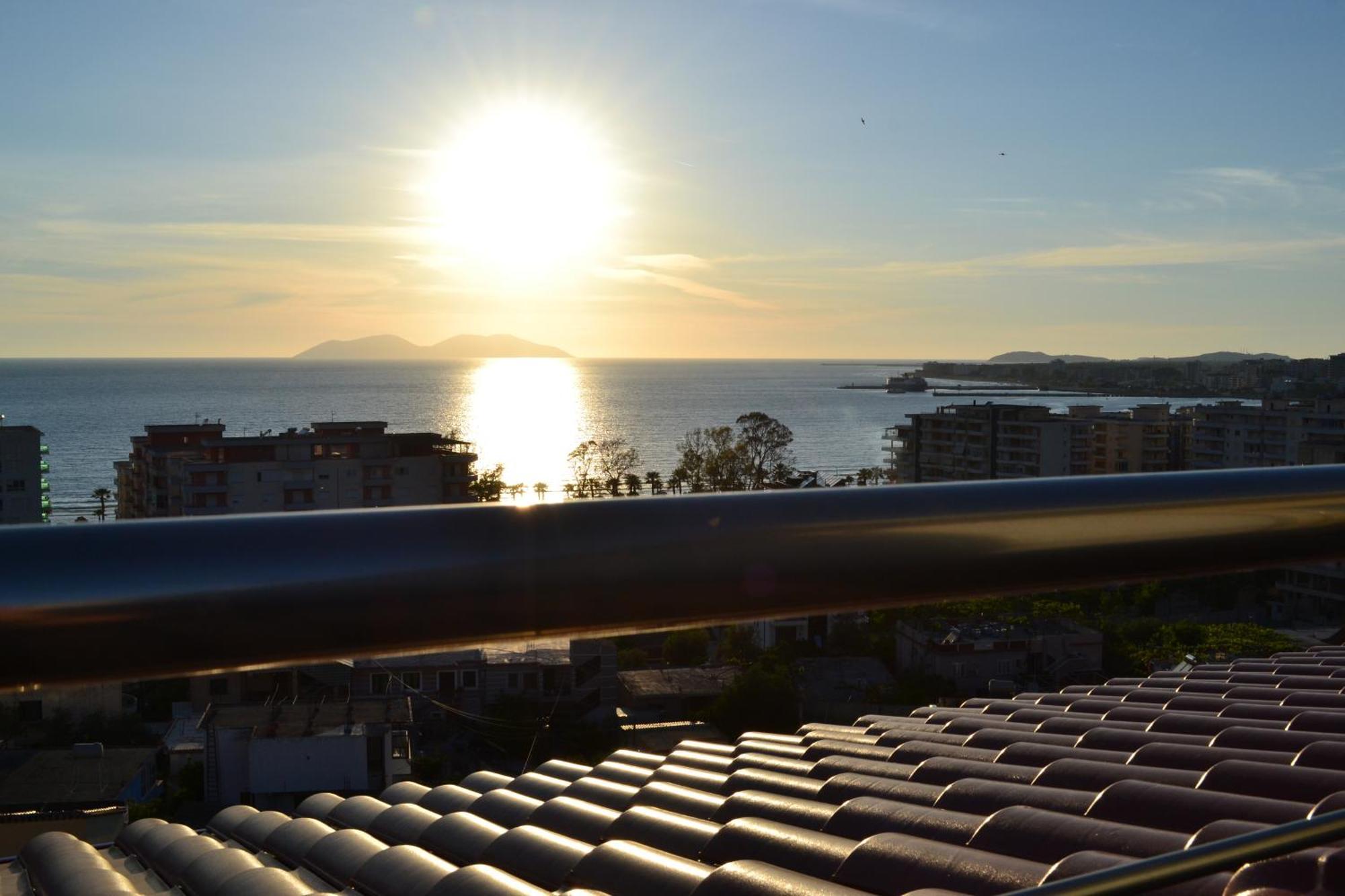 Seaview Penthouse Terrace & Garage Appartement Vlorë Buitenkant foto